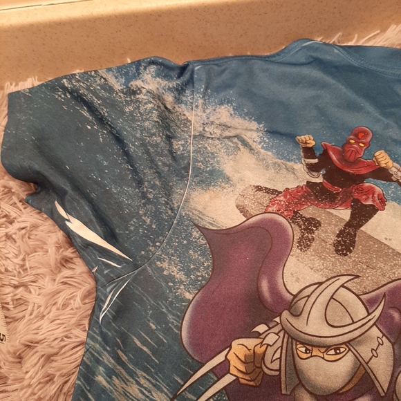 Teenage Mutant Ninja Turtle Shirt (Large) - Picture 3 of 10